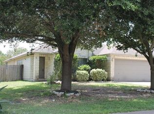 520 Fairfield Dr, Kyle, TX 78640