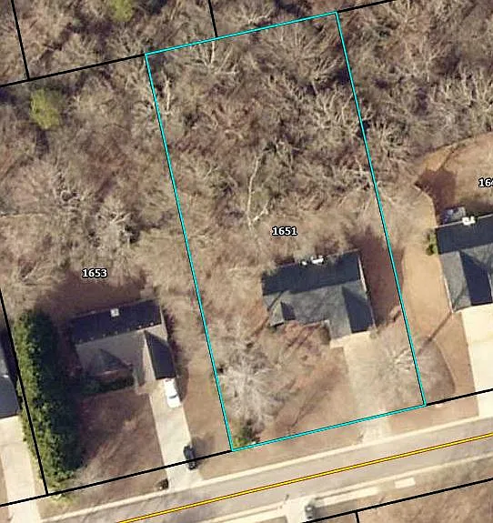 1651 White Oak Dr — Photo 33