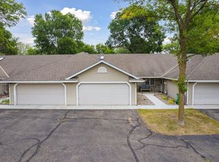 8331 Victoria Dr, Victoria, MN 55386