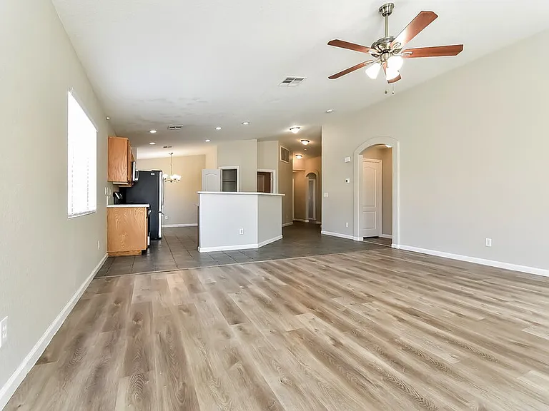 5232 Painted Pebble St — Photo 6