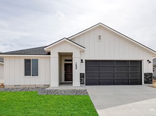 1698 SW Besra Dr, Mountain Home, ID 83647