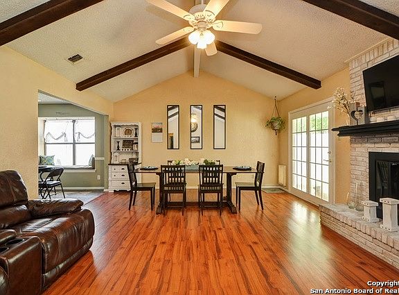 4th image of 8823 Timber Park St