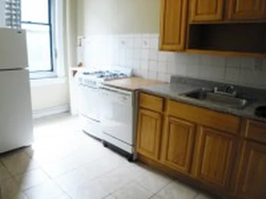 Rented by DSA Realty | media 16