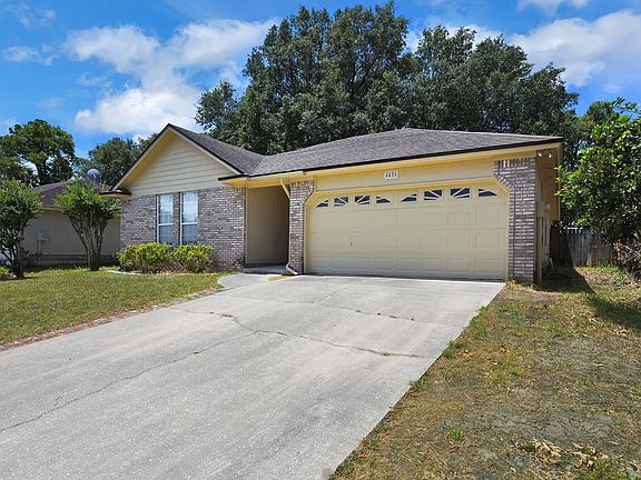 3rd image of 4426 Hunters Haven Ln E