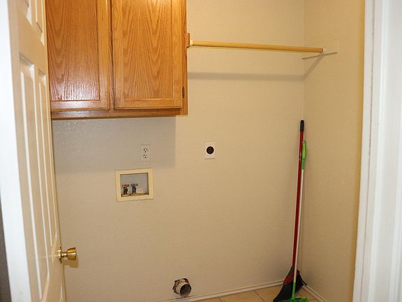 5th image of 2901 Westwood Dr