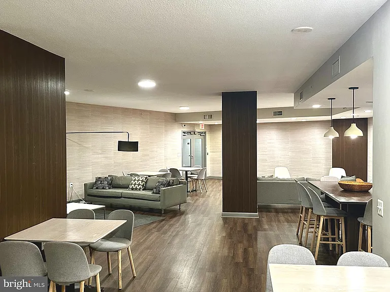 400 Massachusetts Ave NW #1009 — Photo 31