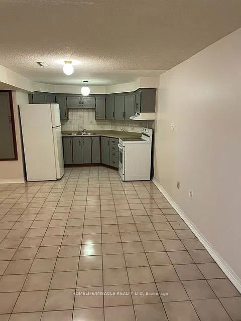 2 bed, $1,900 — Photo 3