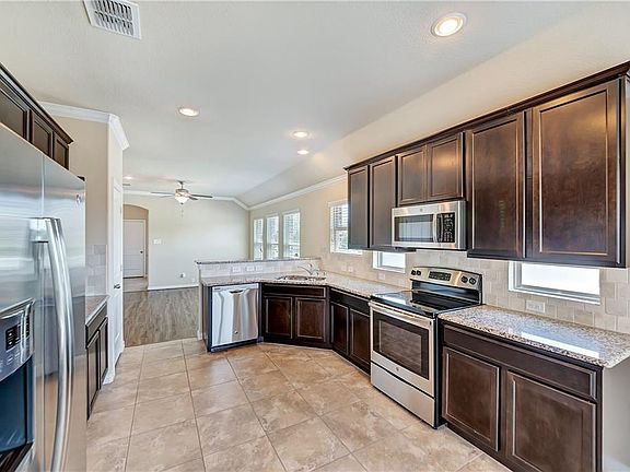 2nd image of 1801 Brownwood Blvd