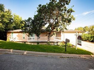 540 S Grand Oaks Dr, Fruit Heights, UT 84037