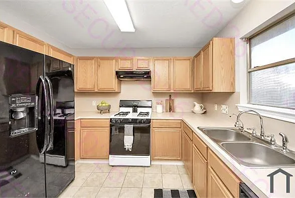 5615 Brenwood Glen Trl — Photo 10