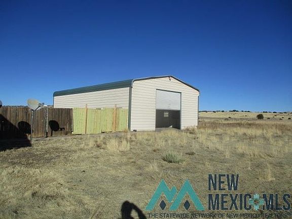 3rd image of 39 Coyote Way