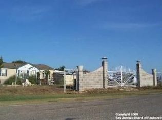 952 Polly Peak Dr, Bandera, TX 78003