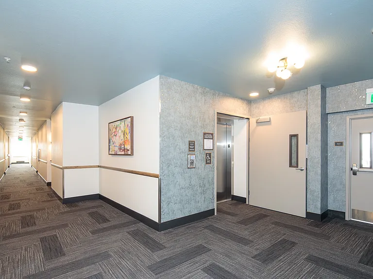 Vina Apartments — Photo 17
