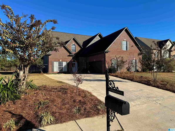 441 Waterford Cove Trl, Calera, AL 35040
