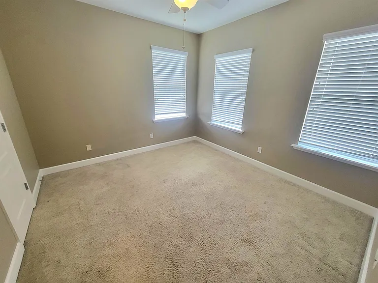 2482 Goldenrod Way #- — Photo 35