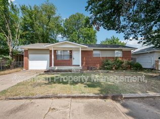 111 W 10th St, Owasso, OK 74055