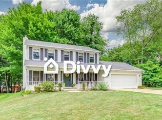 917 Bridge Rd, Akron, OH 44312