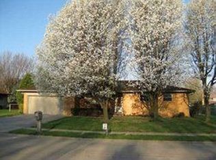 8404 Parish Ln, Indianapolis, IN 46217