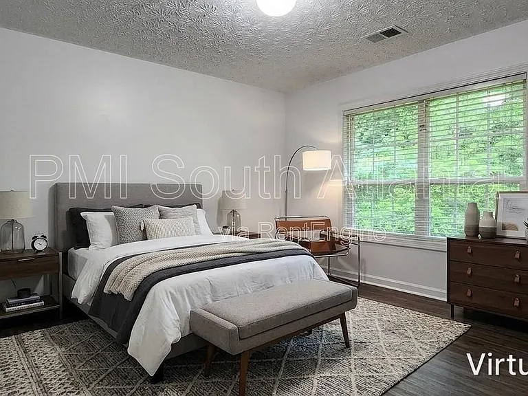 588 Hunnicutt Rd SE — Photo 25