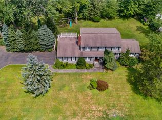 337 Thornridge Dr, Stamford, CT 06903