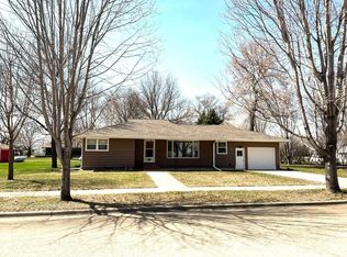 405 N Broadway St, Ellsworth, MN 56129