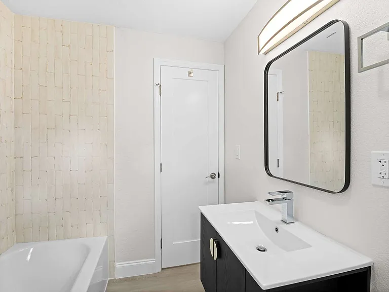 101 Deland Ave #6 — Photo 13