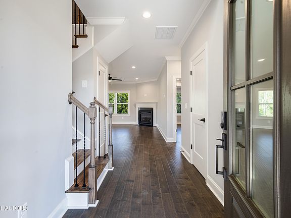 2nd image of 1904 Melton Meadows Dr
