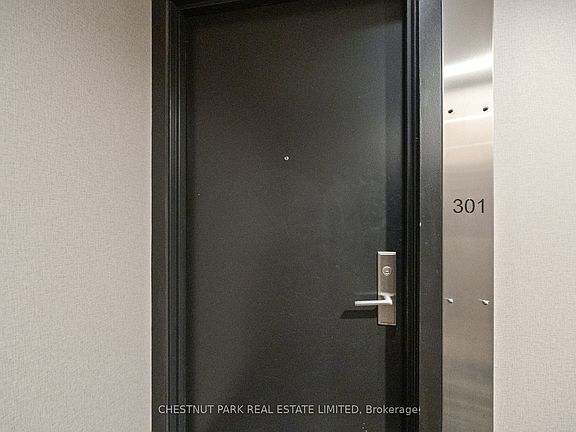 4th image of 39 Sherbourne St #301