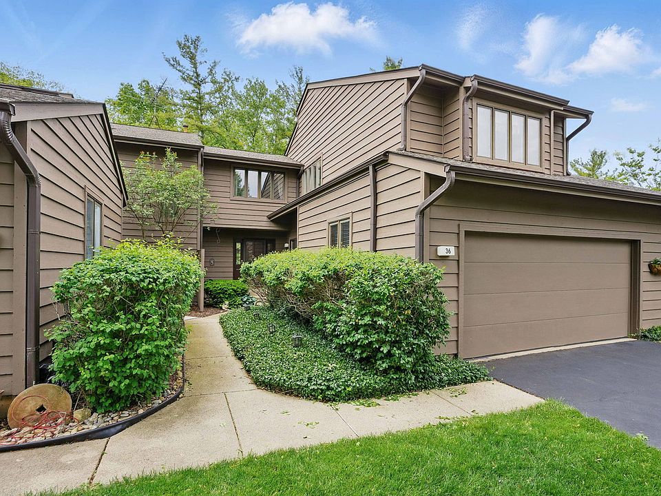 1st image of 36 Lakewood Cir