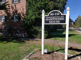 98 Strawberry Hill Ave APT 3, Stamford, CT 06902