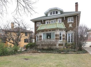 238 Berry Pkwy, Park Ridge, IL 60068