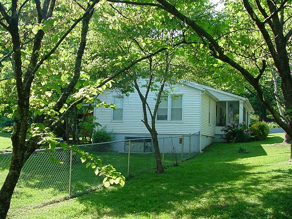 3rd image of 2007 Glenn Ave