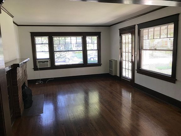 4th image of 1101 Windsor Pl
