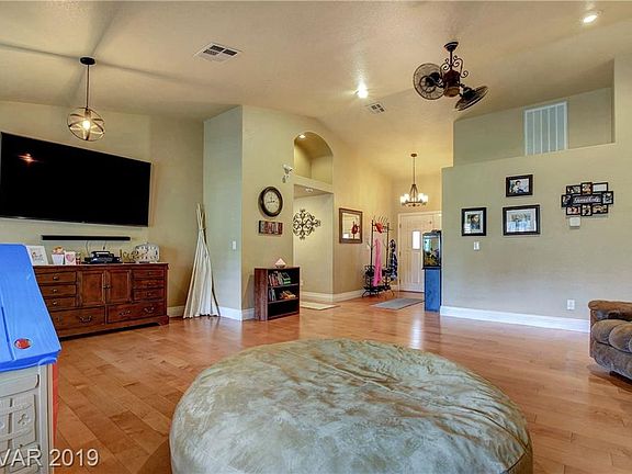 5th image of 7255 N Tenaya Way