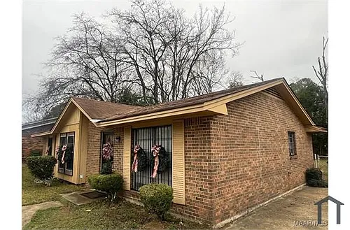 4025 Edge Hill Ln Photo 1