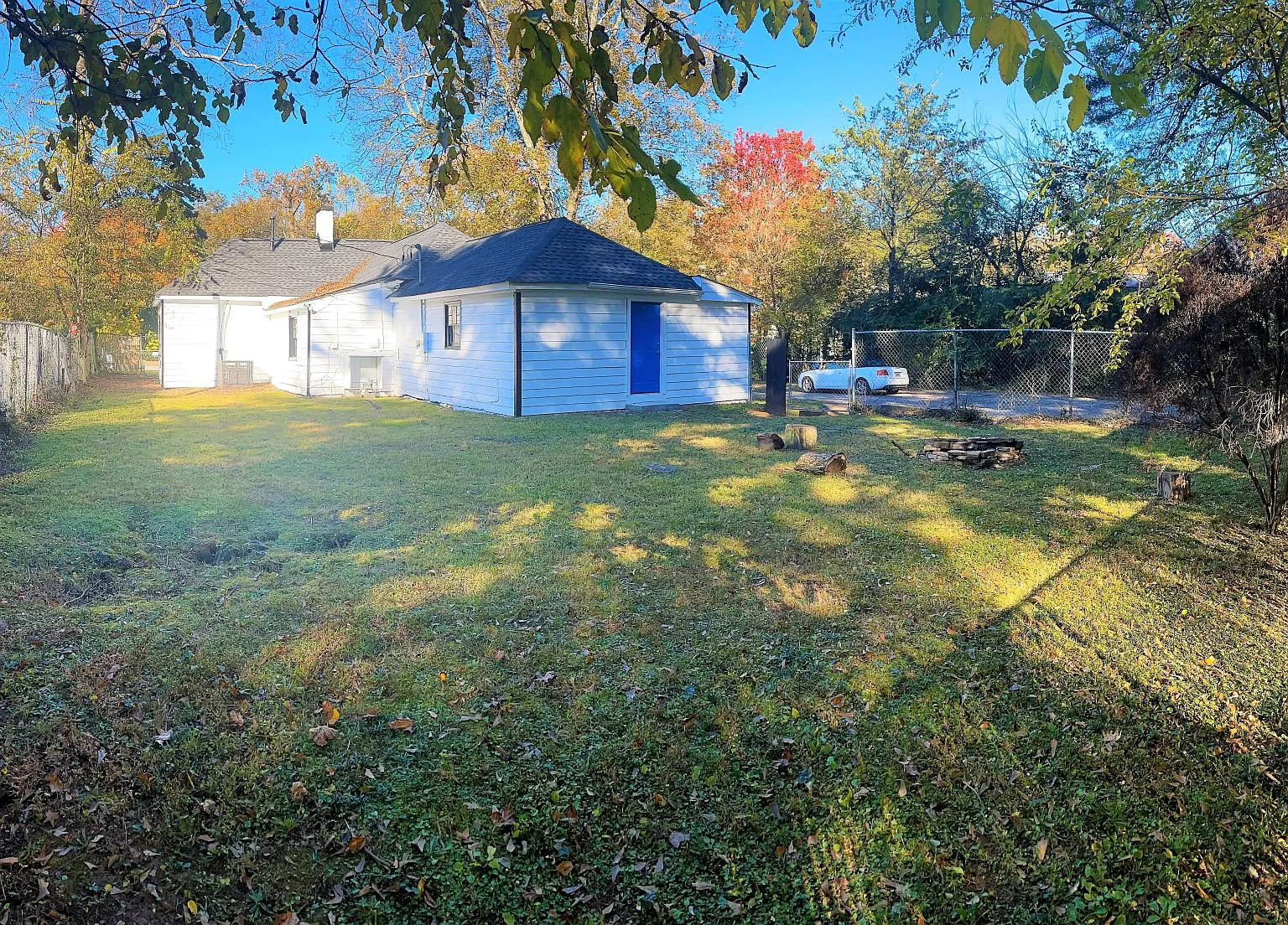 2 bed, 1880 sqft, $2,390 — Photo 4
