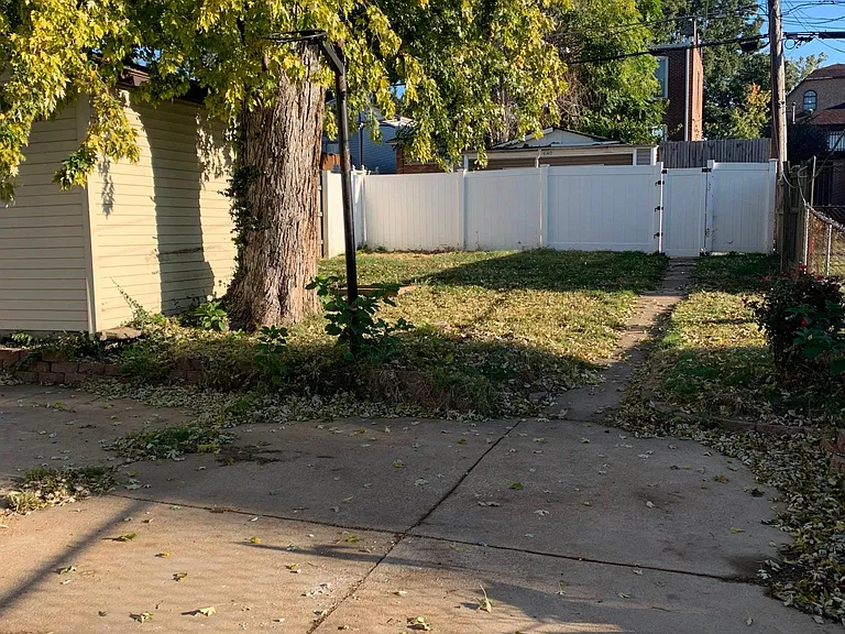 4137 Beethoven Ave — Photo 12