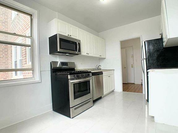 2nd image of 510 Ovington Ave #5G