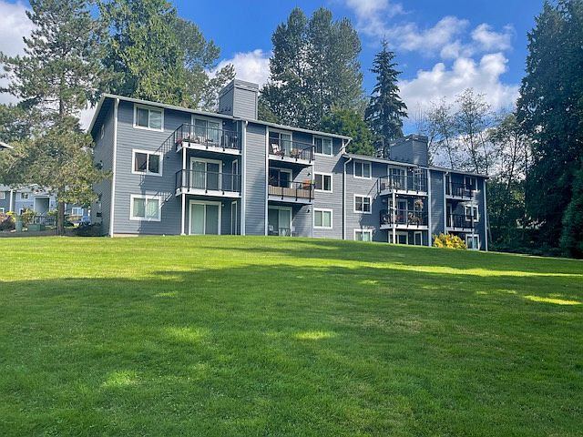1st image of 14225 NE 181st Pl APT Q102
