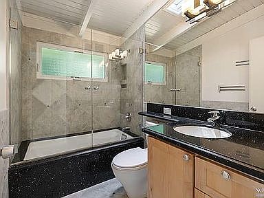 4th image of 156 Glen Dr #156