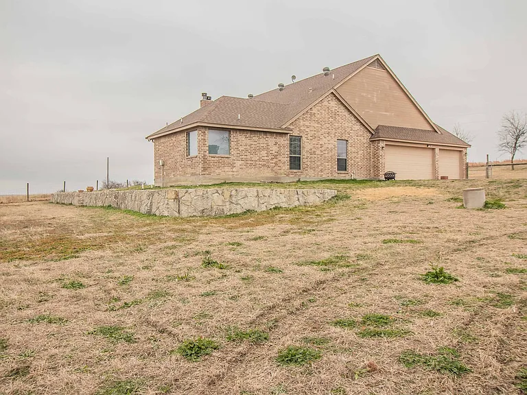 5957 Stacy Ln — Photo 38