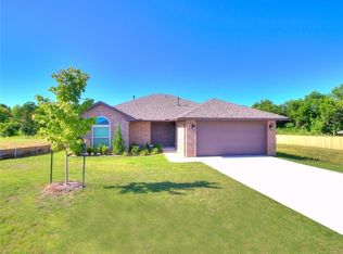 520 Laleh Ct, Norman, OK 73072