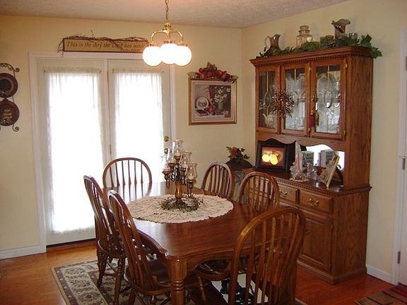 4th image of 244 Liberty Hill Dr