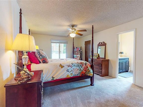5th image of 4423 Toyon Dr