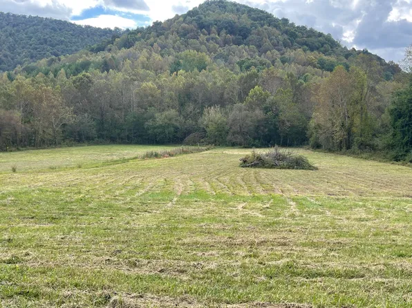 791 Moore Creek Rd, Flat Lick, KY 40935