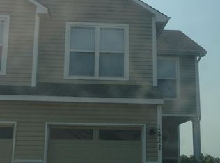 1822 N 157th St, Basehor, KS 66007