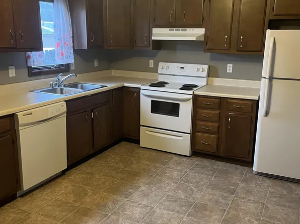 127 N Grant Ave APT 2, Kittanning, PA 16201