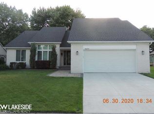 46491 Winston Dr, Shelby Township, MI 48315