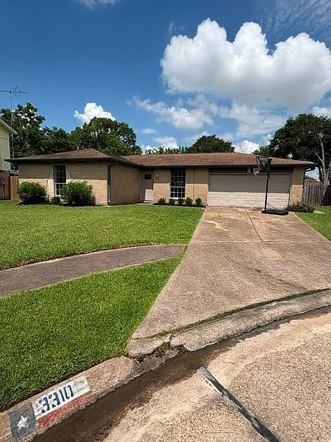3310 Ashwyne Ct