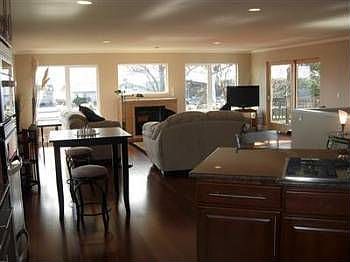 3rd image of 35 SE Ely St